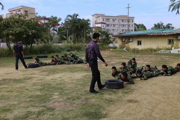 鴻嘉利新能源_厚積薄發(fā)_贏勝2021(圖7) 鴻嘉利新能源_厚積薄發(fā)_贏勝2021(圖7)