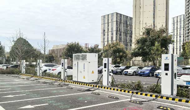 宜昌首批全液冷超充站投入運(yùn)營，鴻嘉利助力高質(zhì)量充電基礎(chǔ)設(shè)施建設(shè)(圖2)